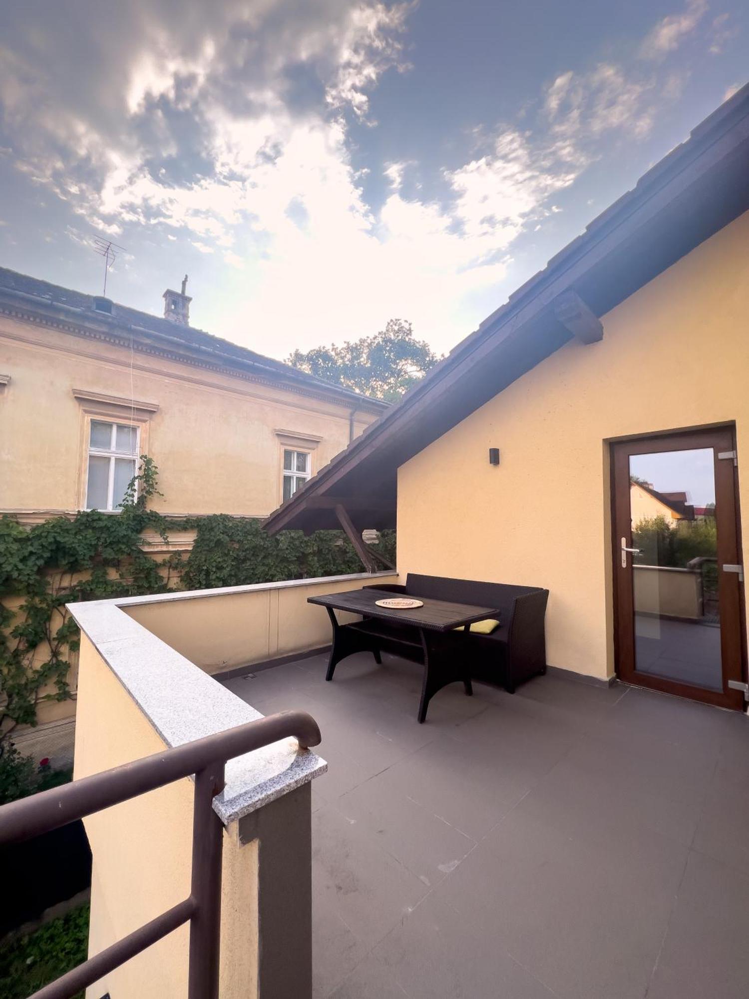 Hotel Kesletz House Sibiu Esterno foto